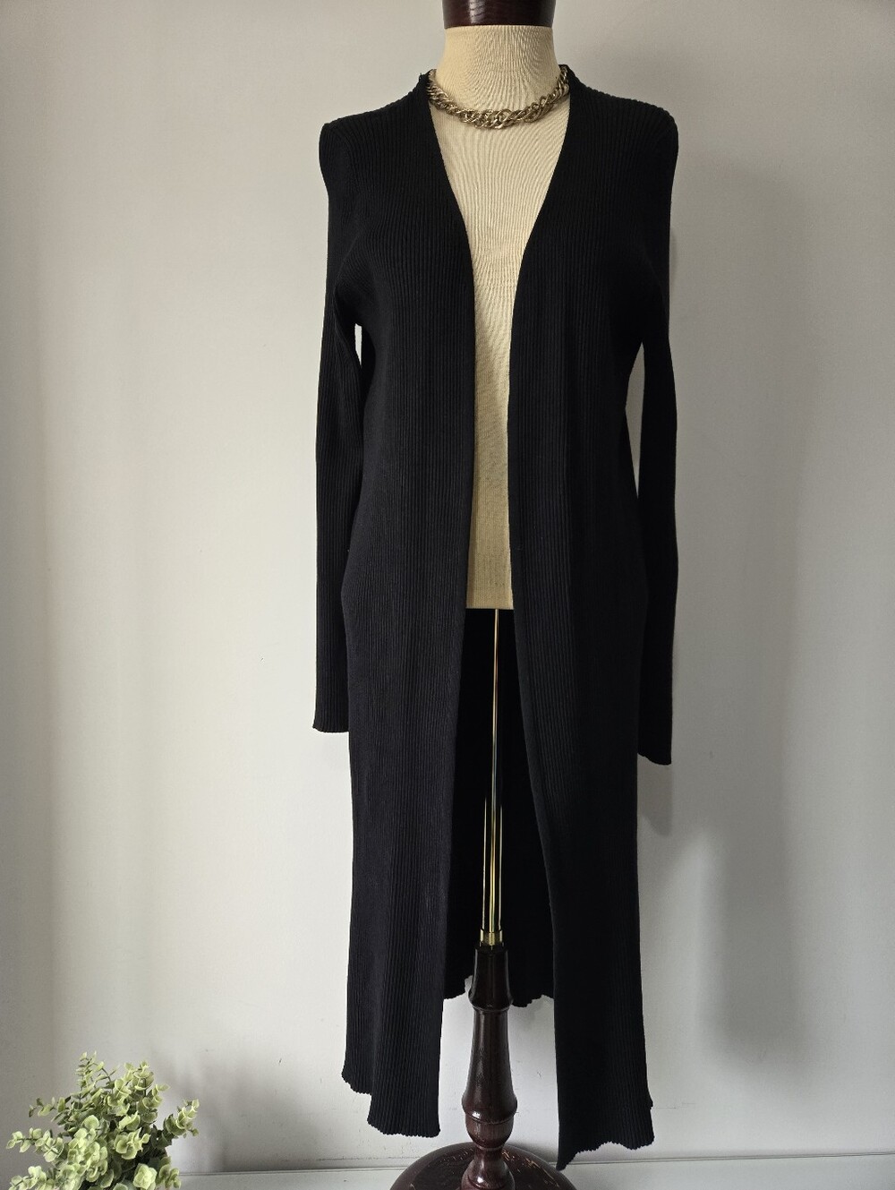 525 America Black Open-Front Longline Ribbed Sweater. Size Medium